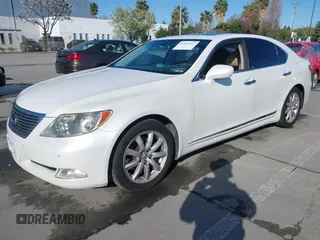 2007 Lexus LS 460 with VIN JTHBL46F575047233, listed as a IAAI auction lot 41933117 with Not Provided miles. Bid and sale history available at carsss.com. Image 16.