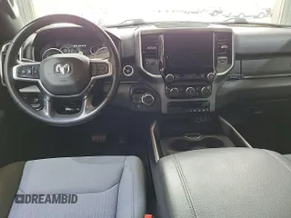 2022 Ram 1500 Big Horn z VIN 1C6RRFFG3NN179009, wystawiony jako IAAI lot #42521052 z przebiegiem 60 189 mil mil oraz . Historia ofert i sprzedaży dostępna na DreamBid. Obrazek 16.