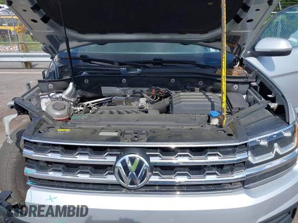 2018 Volkswagen Atlas SE with VIN 1V2CR2CA9JC535166, listed as a IAAI auction lot 42179451 with 146,625 mi miles and . Bid and sale history available at DreamBid. Image 10.