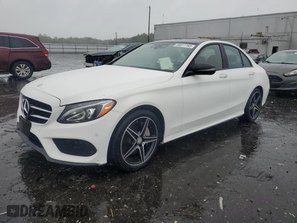 2016 Mercedes-Benz C 300 Luxury z VIN 55SWF4KB7GU142452, wystawiony jako Copart lot #58811165 z przebiegiem 86 683 mil mil oraz Szkoda całkowita • Salvage title. Historia ofert i sprzedaży dostępna na DreamBid. Obrazek 1.