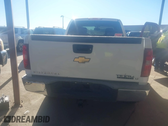 2010 Chevrolet Silverado 1500 LT with VIN 1GCSCSE02AZ299105, listed as a IAAI auction lot 41402009 with 201,673 mi miles and . Bid and sale history available at DreamBid. Image 16.
