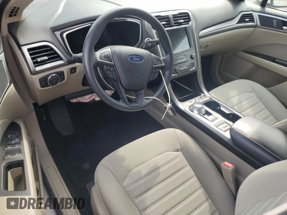 2020 Ford Fusion Hybrid SE with VIN 3FA6P0LUXLR184992, listed as a Copart auction lot 52674565 with 59,742 mi miles and Salvage Title. Bid and sale history available at carsss.com. Image 8.