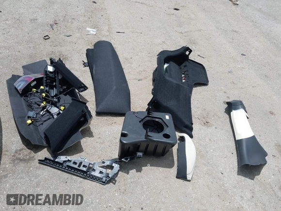 2021 Tesla Model S Plaid с VIN 5YJSA1E67MF436814, выставлен на аукционе IAAI как лот 42499058 с пробегом 21 401 миль миль и . История ставок и продаж доступна на DreamBid. Изображение 12.