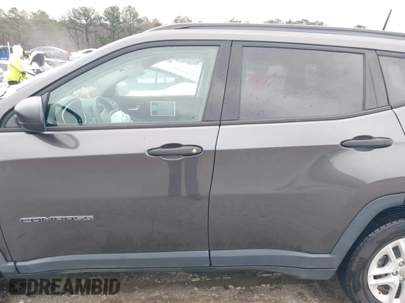 2018 Jeep Compass Sport with VIN 3C4NJCAB9JT211187, listed as a IAAI auction lot 41065430 with 1 mi miles. Bid and sale history available at carsss.com. Image 14.