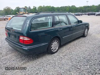 2002 Mercedes-Benz E-Class with VIN WDBJH65J12B462834, listed as a IAAI auction lot 42086848 with 190,720 mi miles. Bid and sale history available at carsss.com. Image 4.