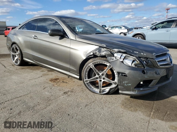 2010 Mercedes-Benz E-Class E 550 with VIN WDDKJ7CB7AF004823, listed as a Copart auction lot 86905854 with 67,666 mi miles and Salvage Title. Bid and sale history available at carsss.com. Image 4.