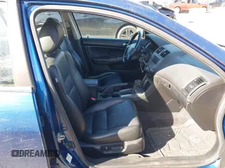 2006 Honda Accord EX-L z VIN 1HGCM665X6A031428, wystawiony jako IAAI lot #41861776 z przebiegiem 83 343 mil mil oraz . Historia ofert i sprzedaży dostępna na DreamBid. Obrazek 5.