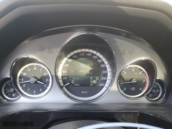 2011 Mercedes-Benz E-Class E 350 Luxury BlueTEC with VIN WDDHF2EB7BA364684, listed as a Copart auction lot 47478485 with 205,772 mi miles and Clean Title. Bid and sale history available at carsss.com. Image 9.