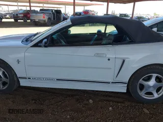 2001 Ford Mustang Deluxe с VIN 1FAFP44491F229968, выставлен на аукционе IAAI как лот 42304205 с пробегом 180 951 миль миль и . История ставок и продаж доступна на DreamBid. Изображение 15.