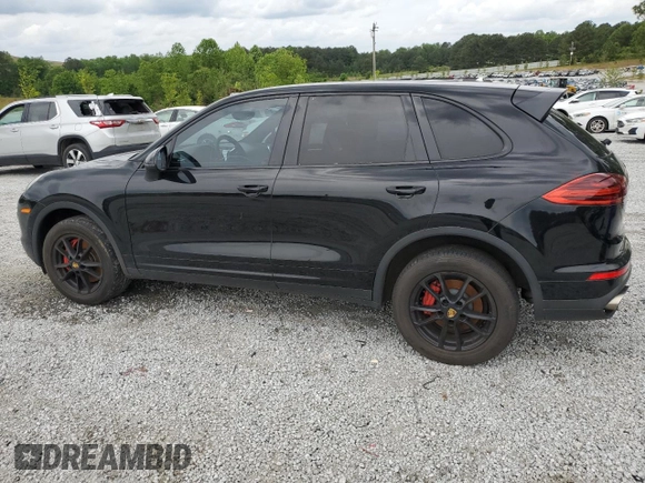 2016 Porsche Cayenne z VIN WP1AA2A22GLA03583, wystawiony jako Copart lot #55271615 z przebiegiem 103 969 mil mil oraz Czysty tytuł • Clean title. Historia ofert i sprzedaży dostępna na DreamBid. Obrazek 2.