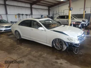 2008 Mercedes-Benz S 550 z VIN WDDNG86X28A188228, wystawiony jako Copart lot #59687055 z przebiegiem 211 061 mil mil oraz Szkoda całkowita • Salvage title. Historia ofert i sprzedaży dostępna na DreamBid. Obrazek 4.