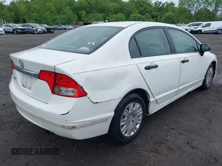 2009 Honda Civic DX-VP z VIN 2HGFA16329H506339, wystawiony jako IAAI lot #42319694 z przebiegiem 205 926 mil mil oraz . Historia ofert i sprzedaży dostępna na DreamBid. Obrazek 6.