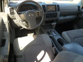 2005 Nissan Frontier LE with VIN 1N6AD07UX5C420692, listed as a Copart auction lot 49714825 with 239,822 mi miles and Salvage title. Bid and sale history available at DreamBid. Image 8.