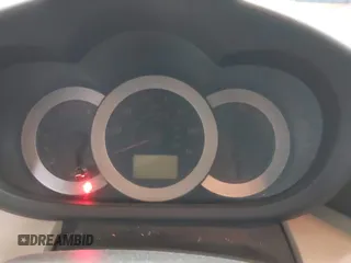 2006 Toyota RAV4 Limited z VIN JTMZD31VX66009253, wystawiony jako IAAI lot #42301921 z przebiegiem 226 000 mil mil oraz . Historia ofert i sprzedaży dostępna na DreamBid. Obrazek 7.