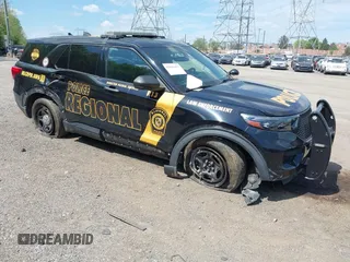 2020 Ford Police Interceptor Utility z VIN 1FM5K8AW7LGC14637, wystawiony jako IAAI lot #42001655 z przebiegiem 113 937 mil mil oraz . Historia ofert i sprzedaży dostępna na DreamBid. Obrazek 1.