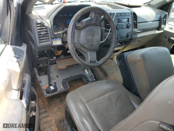 2018 Ford Super Duty F-250 SRW XL with VIN 1FT7X2BT4JEC81673, listed as a Copart auction lot 68806484 with 314,715 mi miles and Salvage Title. Bid and sale history available at carsss.com. Image 8.