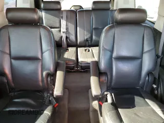 2010 Cadillac Escalade z VIN 1GYUKAEF3AR102057, wystawiony jako Copart lot #55177505 z przebiegiem 168 435 mil mil oraz Tytuł czysty. Historia ofert i sprzedaży dostępna na DreamBid. Obrazek 10.