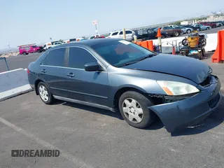 2005 Honda Accord LX z VIN 1HGCM56405A141551, wystawiony jako IAAI lot #42754807 z przebiegiem 251 759 mil mil oraz . Historia ofert i sprzedaży dostępna na DreamBid. Obrazek 12.