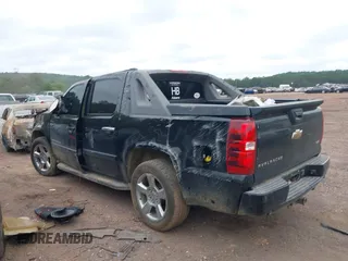 2008 Chevrolet Avalanche 3LT with VIN 3GNEC120X8G132486, listed as a IAAI auction lot 42416390 with 337,266 mi miles and . Bid and sale history available at DreamBid. Image 6.