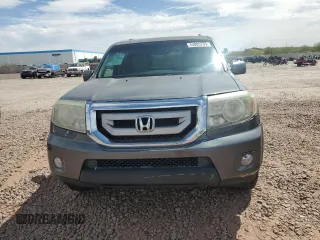 2011 Honda Pilot EX with VIN 5FNYF3H42BB044645, listed as a Copart auction lot 53085705 with 208,345 mi miles and Salvage Title. Bid and sale history available at carsss.com. Image 5.