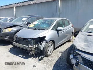 2019 Honda Fit LX z VIN 3HGGK5H42KM733455, wystawiony jako IAAI lot #42644157 z przebiegiem 51 036 mil mil oraz . Historia ofert i sprzedaży dostępna na DreamBid. Obrazek 18.