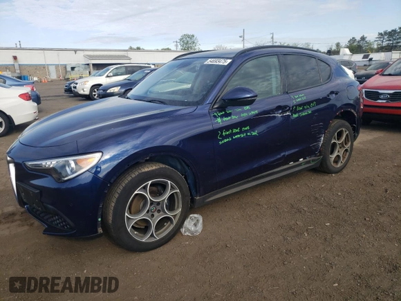 2018 Alfa Romeo Stelvio Sport z VIN ZASFAKPN8J7B69591, wystawiony jako Copart lot #54693475 z przebiegiem 98 148 mil mil oraz Szkody całkowita. Historia ofert i sprzedaży dostępna na DreamBid. Obrazek 1.