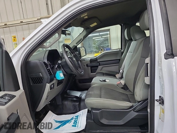 2019 Ford F-150 XL z VIN 1FTEX1EB6KKC03662, wystawiony jako IAAI lot #42566249 z przebiegiem 158 102 mil mil oraz . Historia ofert i sprzedaży dostępna na DreamBid. Obrazek 19.