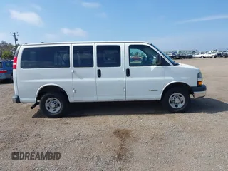2006 Chevrolet Express Passenger with VIN 1GAHG35U061192639, listed as a IAAI auction lot 42465565 with 208,587 mi miles and . Bid and sale history available at DreamBid. Image 13.
