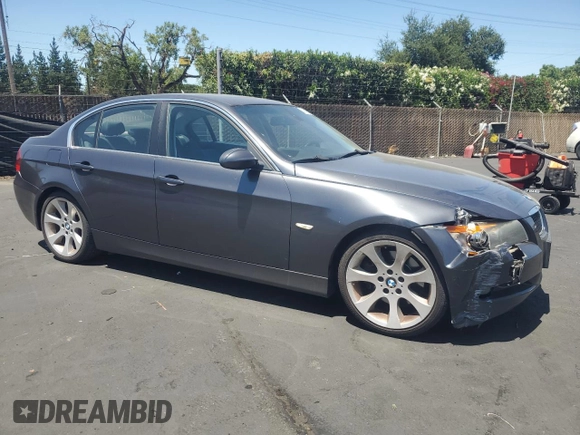 2006 BMW 3 Series 330i with VIN WBAVB33526PS13196, listed as a Copart auction lot 62484235 with 156,706 mi miles and Salvage title. Bid and sale history available at DreamBid. Image 4.