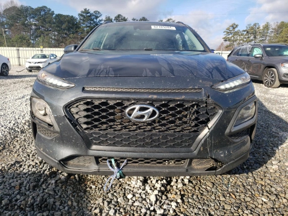 2021 Hyundai Kona SEL with VIN KM8K22AA7MU607366, listed as a Copart auction lot 82189284 with 100,544 mi miles and Salvage Title. Bid and sale history available at carsss.com. Image 5.