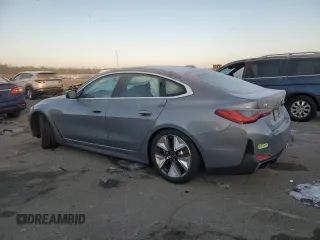 2024 BMW i4 xDrive40 z VIN WBY83FB05RFS82087, wystawiony jako Copart lot #41831225 z przebiegiem 1 396 mil mil oraz Szkoda całkowita • Salvage title. Historia ofert i sprzedaży dostępna na DreamBid. Obrazek 2.