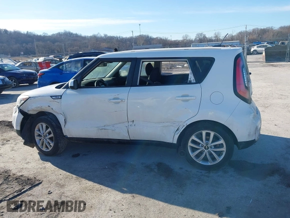 2018 Kia Soul + with VIN KNDJP3A57J7525304, listed as a IAAI auction lot 41670765 with 90,942 mi miles. Bid and sale history available at carsss.com. Image 14.