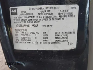 2004 GMC Yukon SLT with VIN 1GKEC13V94J125366, listed as a IAAI auction lot 42089017 with 287,827 mi miles. Bid and sale history available at carsss.com. Image 9.