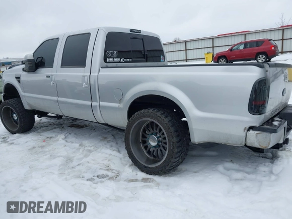 2010 Ford Super Duty F-250 SRW XL with VIN 1FTSW2BR4AEA91731, listed as a IAAI auction lot 41623718 with 186,042 mi miles. Bid and sale history available at carsss.com. Image 3.