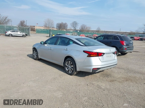 2019 Nissan Altima 2.5 S with VIN 1N4BL4BW0KC142252, listed as a IAAI auction lot 41722876 with 28,677 mi miles. Bid and sale history available at carsss.com. Image 3.