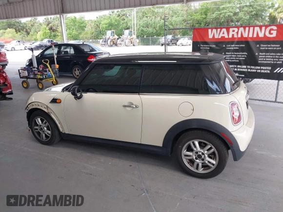 2012 MINI Hardtop with VIN WMWSU3C59CT541943, listed as a IAAI auction lot 42107901 with 139,230 mi miles and . Bid and sale history available at DreamBid. Image 15.