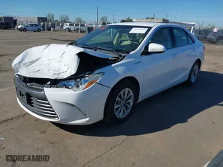 2015 Toyota Camry Hybrid LE with VIN 4T1BD1FK2FU165072, listed as a IAAI auction lot 41884493 with 176,595 mi miles. Bid and sale history available at carsss.com. Image 17.
