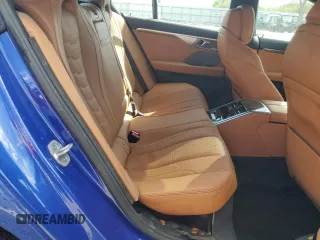 2023 BMW 8 Series M850i z VIN WBAGV8C08PCK41272, wystawiony jako Copart lot #77442574 z przebiegiem Nie podano mil oraz Szkoda całkowita • Salvage title. Historia ofert i sprzedaży dostępna na DreamBid. Obrazek 10.