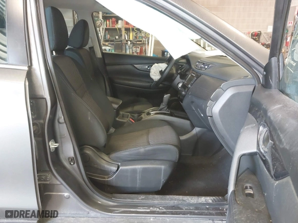 2018 Nissan Rogue S with VIN 5N1AT2MVXJC752295, listed as a IAAI auction lot 41883127 with 68,847 mi miles. Bid and sale history available at carsss.com. Image 5.