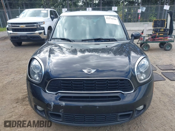 2012 MINI Countryman S with VIN WMWZC5C59CWM12757, listed as a IAAI auction lot 42276546 with 159,772 mi miles and . Bid and sale history available at DreamBid. Image 12.