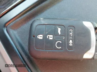 2016 Toyota Sienna XLE with VIN 5TDYK3DC7GS691618, listed as a IAAI auction lot 42496181 with 189,439 mi miles and . Bid and sale history available at DreamBid. Image 11.