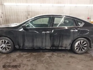 2017 Nissan Altima 2.5 SV with VIN 1N4AL3AP7HC247721, listed as a IAAI auction lot 41515872 with 133,938 mi miles. Bid and sale history available at carsss.com. Image 15.