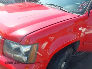 2013 Chevrolet Tahoe Commercial with VIN 1GNSK2E02DR167962, listed as a IAAI auction lot 42554839 with 158,634 mi miles and . Bid and sale history available at DreamBid. Image 6.