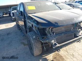 2017 Chevrolet Colorado 2WD Z71 with VIN 1GCGSDEN1H1204154, listed as a IAAI auction lot 41055794 with 117,554 mi miles. Bid and sale history available at carsss.com. Image 6.