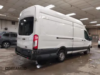 2017 Ford Transit z VIN 1FTYR3XM7HKA08504, wystawiony jako IAAI lot #41607977 z przebiegiem 621 328 mil mil oraz . Historia ofert i sprzedaży dostępna na DreamBid. Obrazek 4.