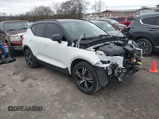 2019 Volvo XC40 R-Design with VIN YV4162UM9K2068037, listed as a IAAI auction lot 41694623 with 70,810 mi miles and . Bid and sale history available at DreamBid. Image 1.