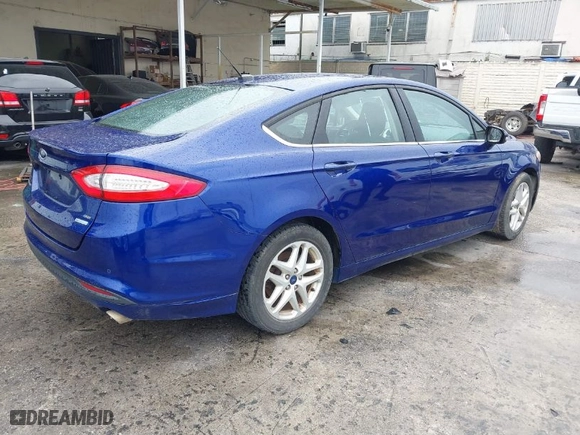 2016 Ford Fusion SE with VIN 1FA6P0HD8G5135436, listed as a IAAI auction lot 41660782 with 200,070 mi miles. Bid and sale history available at carsss.com. Image 4.