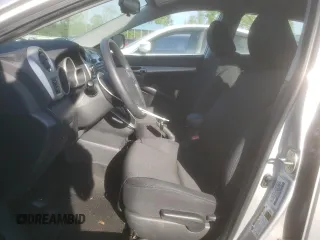 2009 Pontiac Vibe 1SA z VIN 5Y2SP678X9Z456437, wystawiony jako Copart lot #52857525 z przebiegiem 85 913 mil mil oraz Szkody całkowita. Historia ofert i sprzedaży dostępna na DreamBid. Obrazek 7.