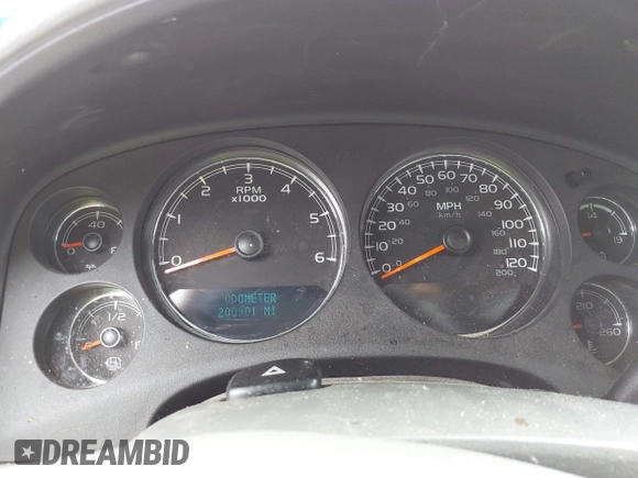 2013 Chevrolet Suburban LT with VIN 1GNSKJE74DR166223, listed as a IAAI auction lot 42172184 with 200,901 mi miles and . Bid and sale history available at DreamBid. Image 7.