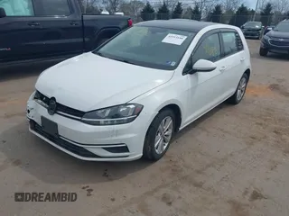 2020 Volkswagen Golf TSI z VIN 3VWG57AU0LM004011, wystawiony jako IAAI lot #41913180 z przebiegiem 111 157 mil mil oraz . Historia ofert i sprzedaży dostępna na DreamBid. Obrazek 2.